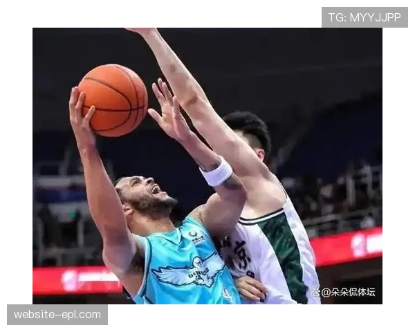青岛队外援韦瑟斯庞27分 个人能力难挽团队低迷